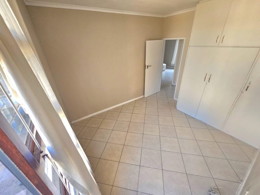4 Bedroom Property for Sale in Vierlanden Western Cape